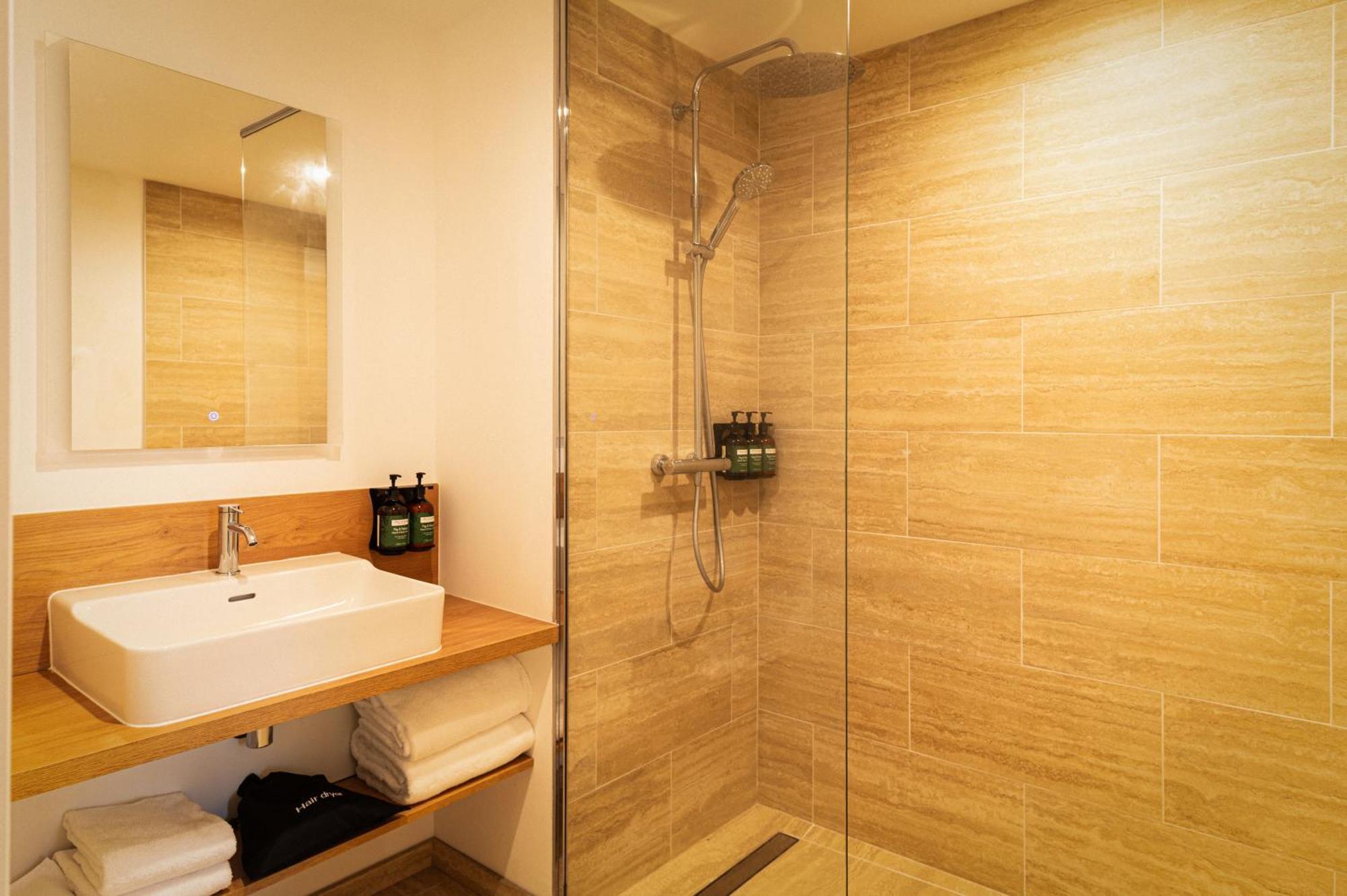 Hotel Voco , Cite Des Vins By Ihg