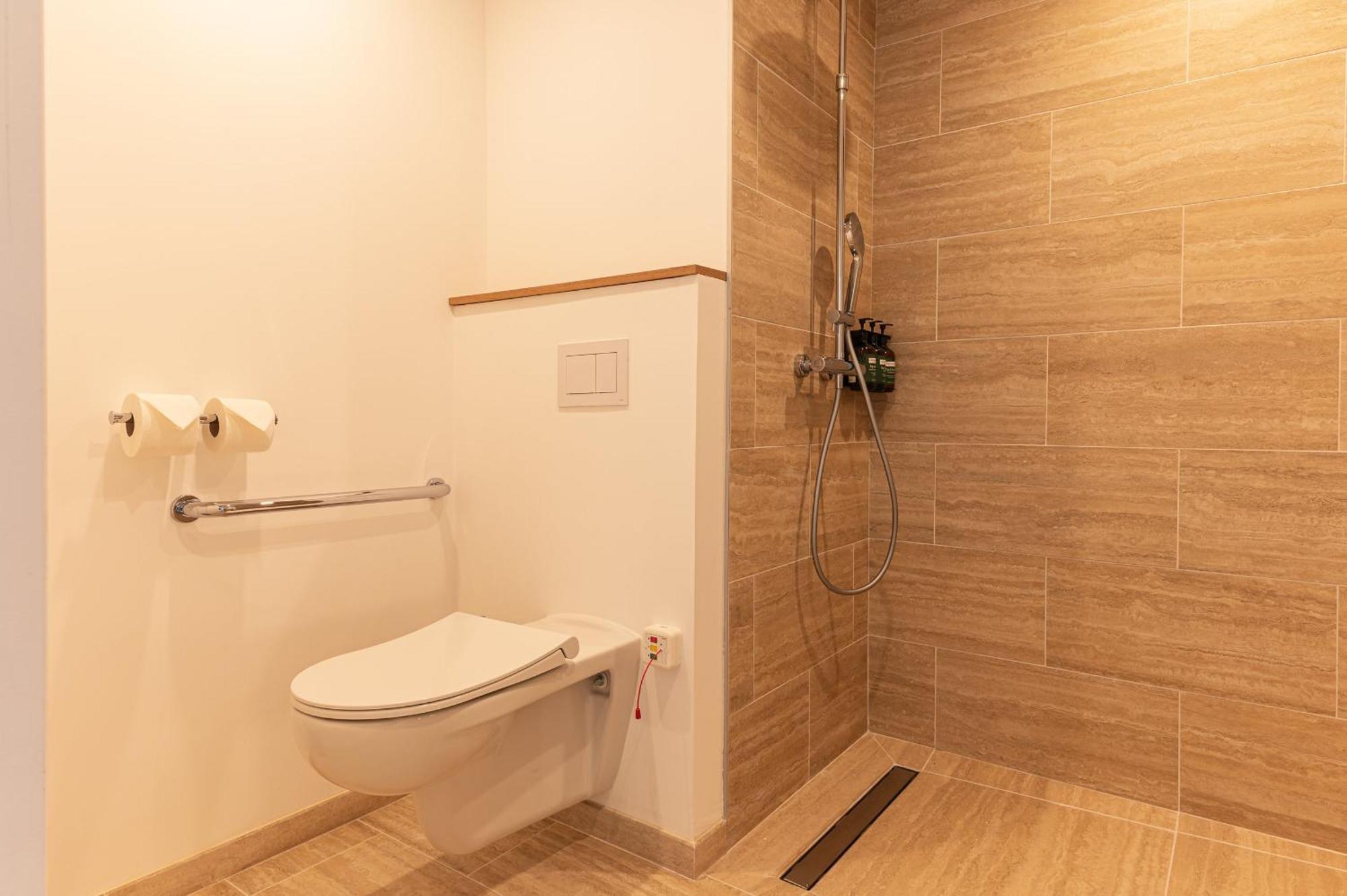 Voco , Cite Des Vins By Ihg Hotel Beaune (Cote d'Or)